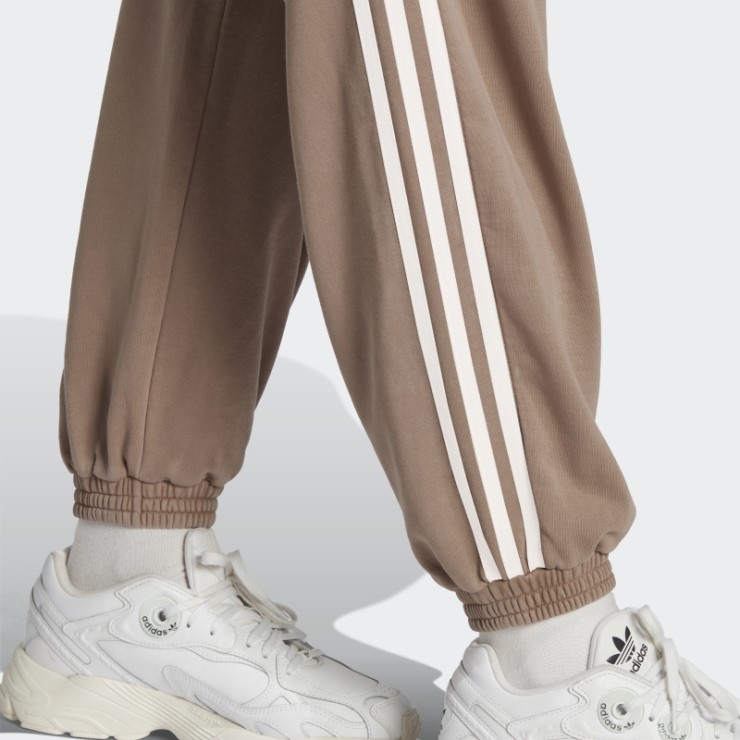 Adidas Joggers Marrones Calcáreos