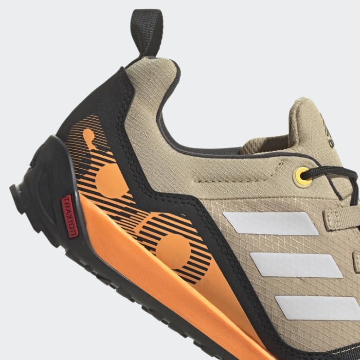 Adidas Terrex Swift Solo Zapatillas De Aproximación En Tono Beige