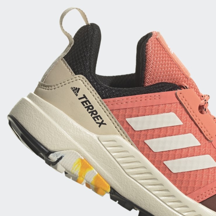 Zapatillas Adidas Terrex Trailmaker Rain.rdy Coral