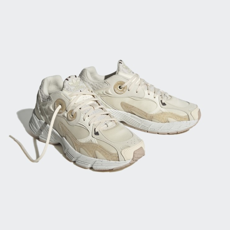 Astir Sus Zapatos Veganos Blanco Adidas