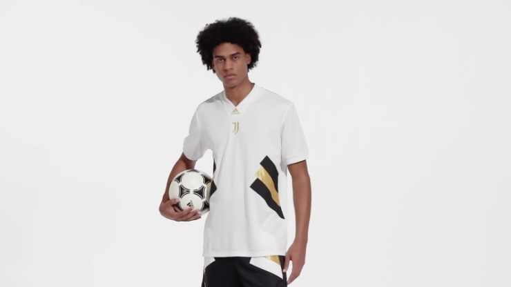 Camiseta Adidas Juventus Icon Blanca
