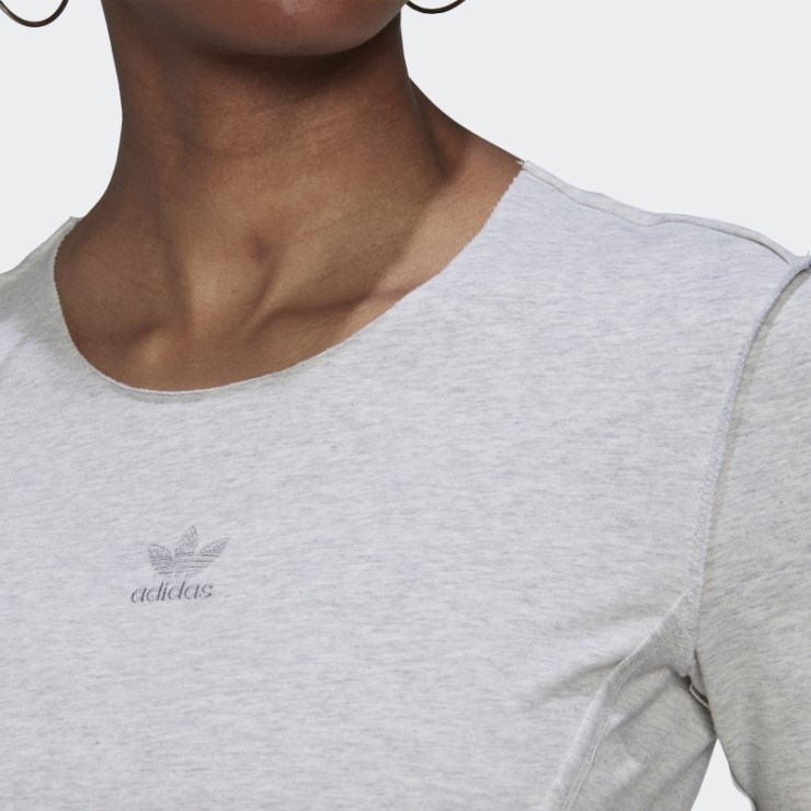 Camiseta Crop Loungewear Adidas Gris Claro Jaspeado
