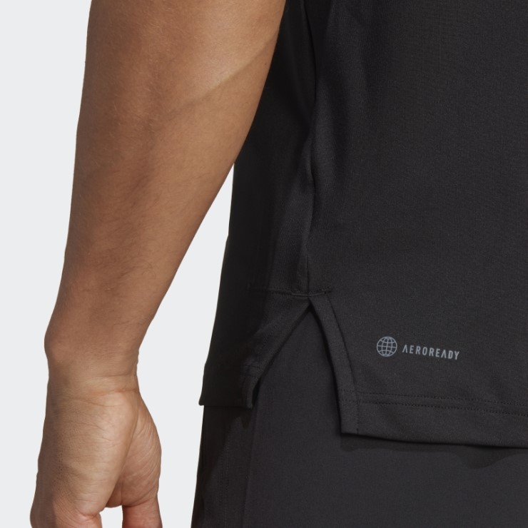 Camiseta Con Estampado Sports Club Adidas Negra