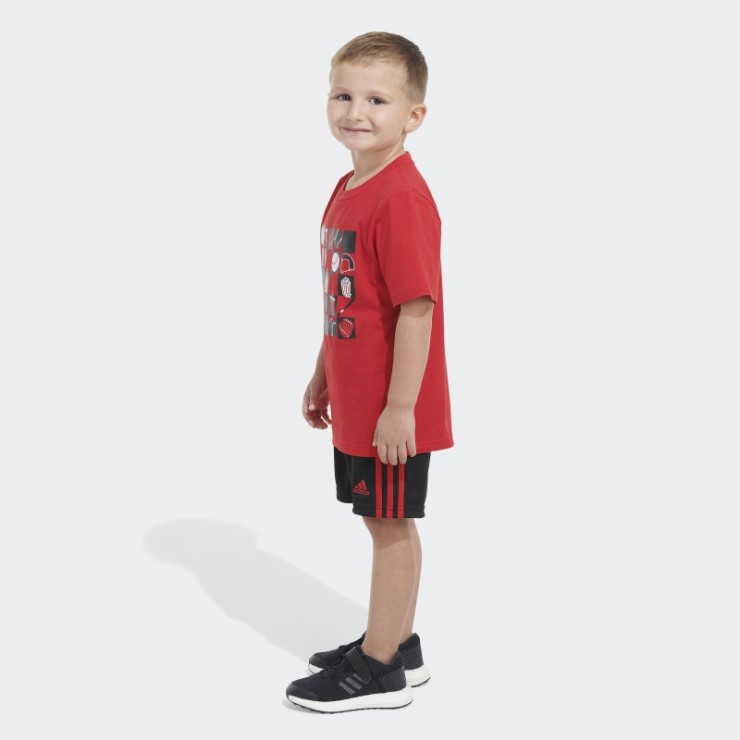 Conjunto De Camiseta Y Pantalón Corto Con Gráfico Escarlata Adidas
