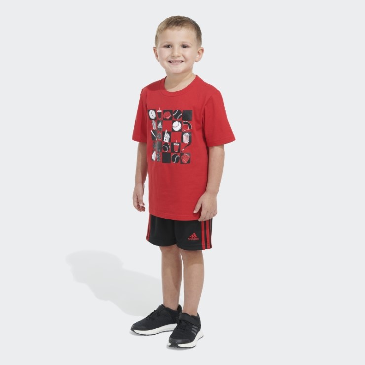 Conjunto De Camiseta Y Pantalón Corto Con Gráfico Escarlata Adidas