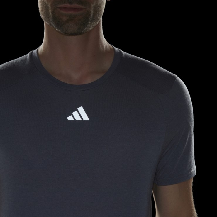 Camiseta Adidas Running Win Trust Gris