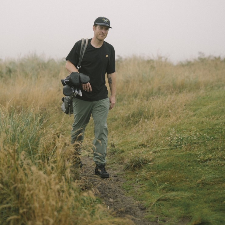 Camiseta Negra Adidas Adicross Burning Cart Society (género Neutral)
