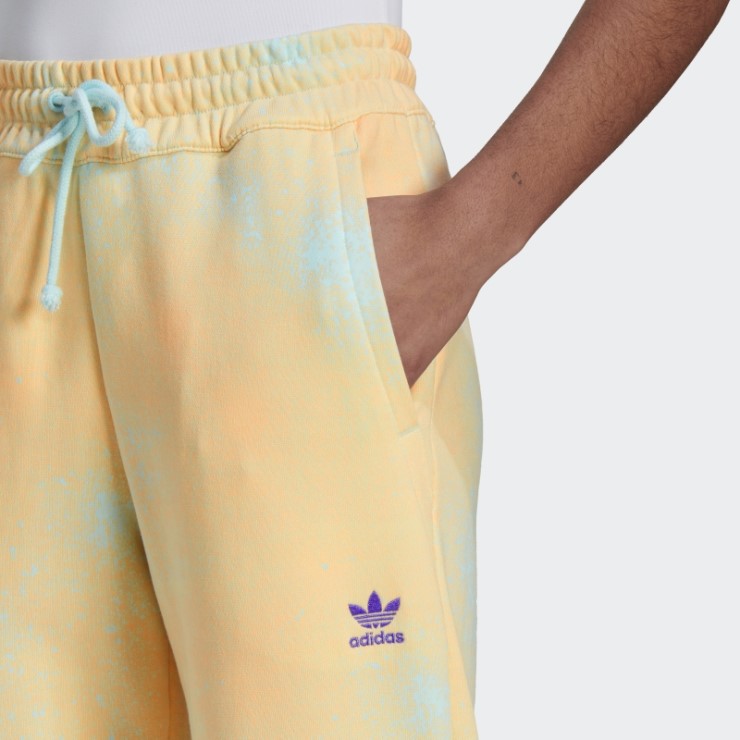 Joggers Azules Con Bajo Bajo Y Estampado Integral Adidas