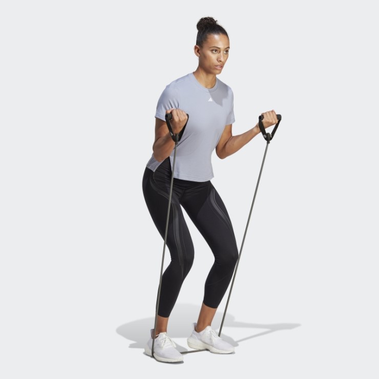 Camiseta Versátil Plateada Violeta Adidas