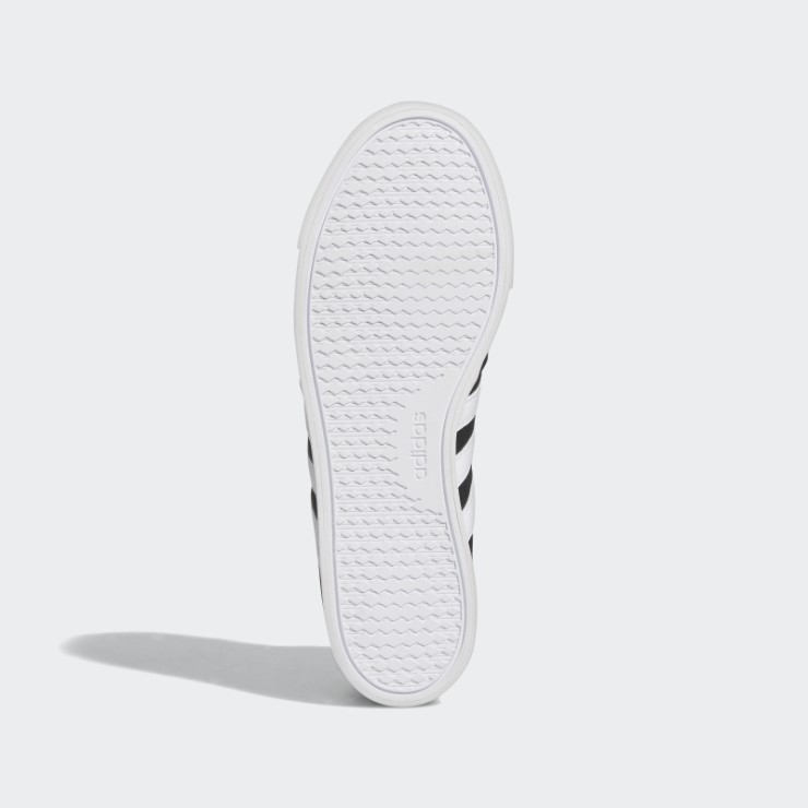 Retrovulc Mid Canvas Skateboarding Zapatos Negro Adidas