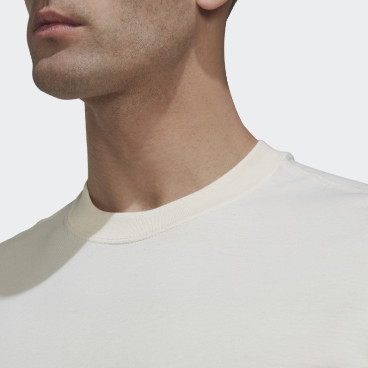 Camiseta Adidas Sin Teñir Con La Gran Insignia Del Deporte (género Neutral)