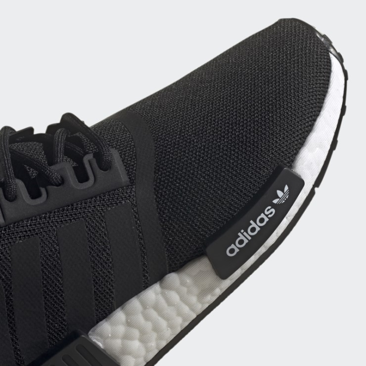 Negro Adidas Nmd-r1 Zapatos Refinados