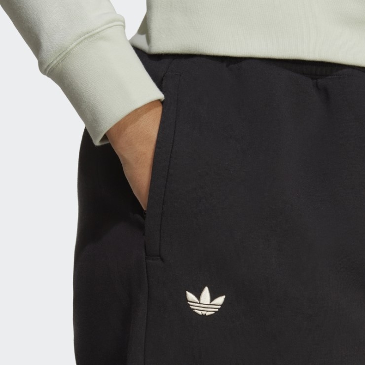 Joggers Adicolor Neuclassics (tallas Grandes) Adidas Negro