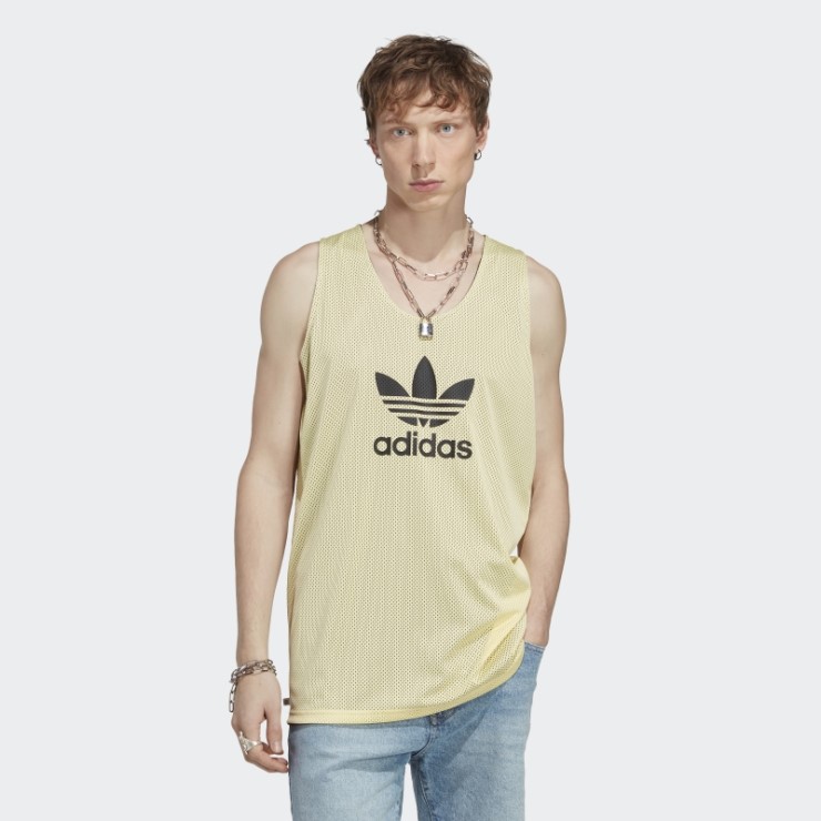 Camiseta Adicolor Classics Basketball Trefoil Amarilla Adidas