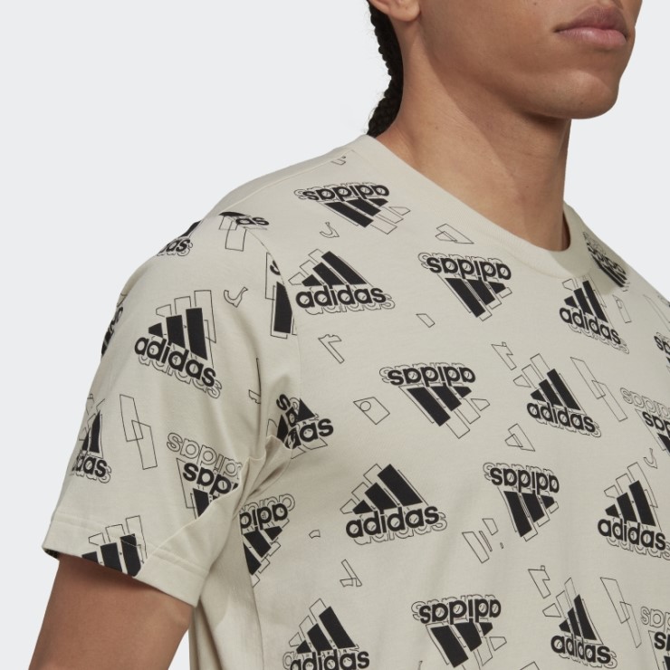 Camiseta Con Gráficos De Estadio De Aluminio Adidas