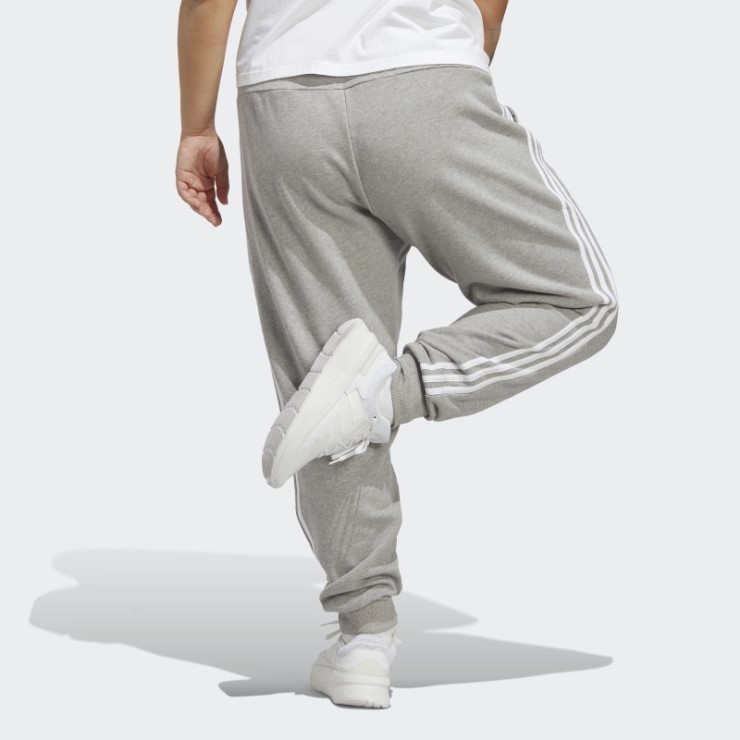 Pantalón Gris Medio Con Puños De Rizo De 3 Rayas Esenciales (talla Grande) Adidas