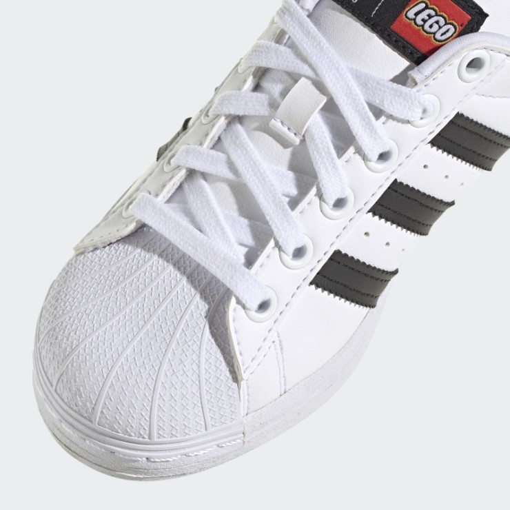 Zapatillas Adidas X Lego Superstar Blancas