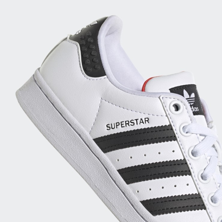 Zapatillas Adidas X Lego Superstar Blancas