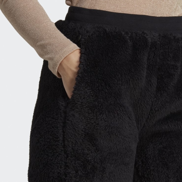 Pantalón Adidas Essentials+ Fluffy Teddy Negro