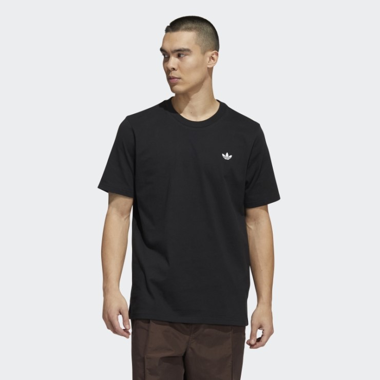 Adidas Camiseta Negra Con Logo De Skateboarding 4.0 (género Neutral)