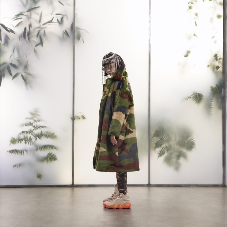 Abrigo De Piel Sintética Con Estampado De Camuflaje De Adidas