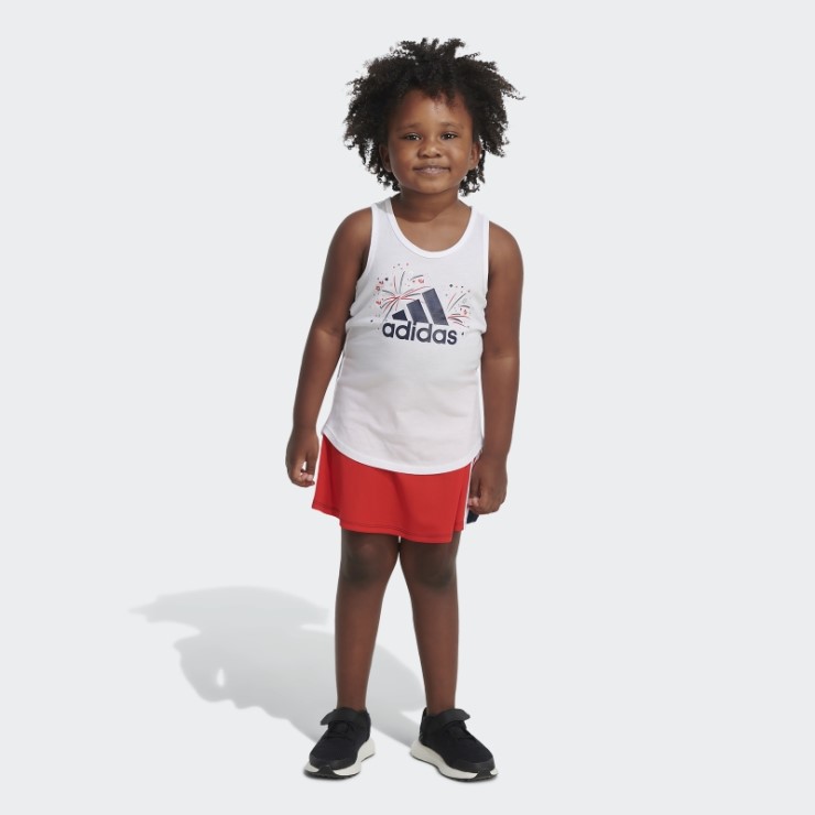 Conjunto Camiseta Sin Mangas Blanca Y Falda Pantalón Adidas