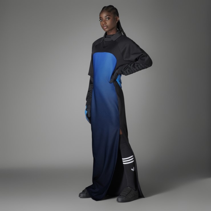 Adidas Versión Azul Vestido Negro