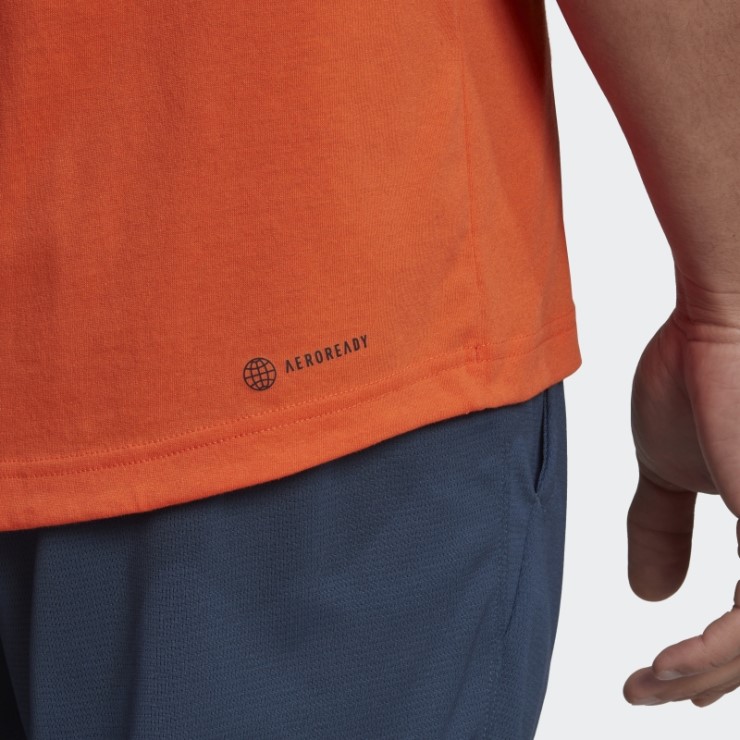 Camiseta Adidas Naranja Diseñada Para Mover El Logo