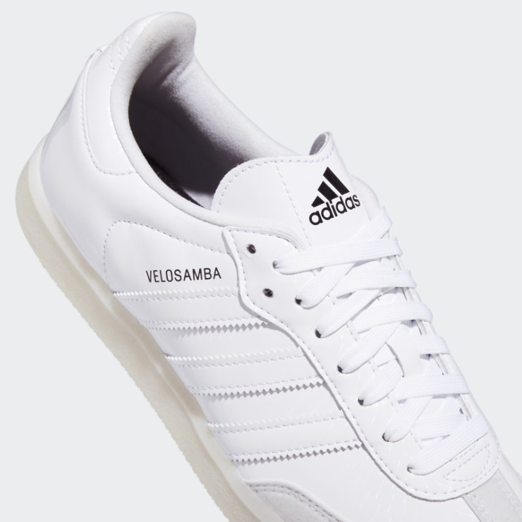 Las Zapatillas De Ciclismo Veganas Velosamba Adidas Blancas