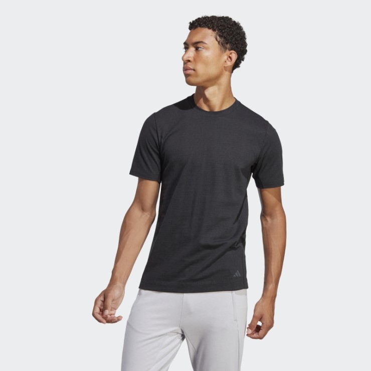 Camiseta Adidas Yoga Negra