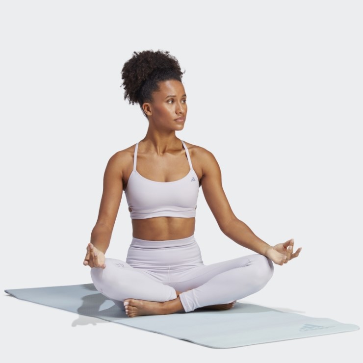 Yoga Studio Sujetador Palangre Con Sujeción Ligera Adidas Plata Amanecer