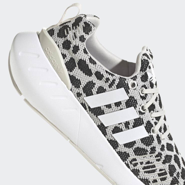 Zapatillas Adidas Talc Swift Run 22