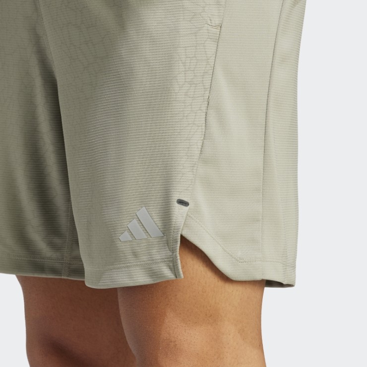 Pantalón Corto De Entrenamiento Con Estampado De Poliuretano Plateado Guijarro Adidas