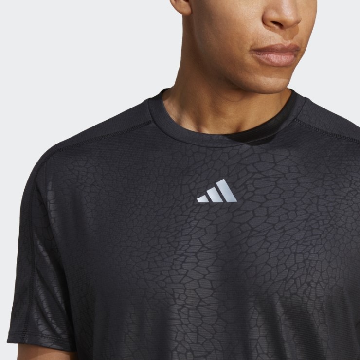 Adidas Camiseta De Entrenamiento Con Estampado Pu Negro