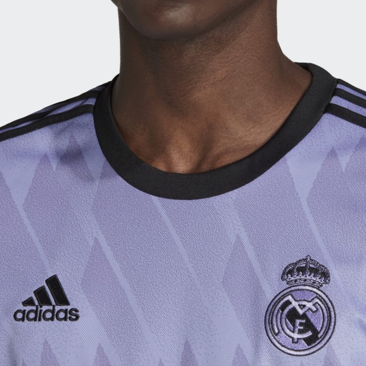 Camiseta Adidas Real Madrid 22/23 Segunda Equipación Violeta Claro