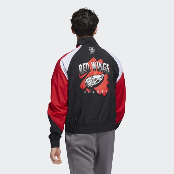 Chaqueta Retro Adidas Negra Con Alas Inversas Rojas