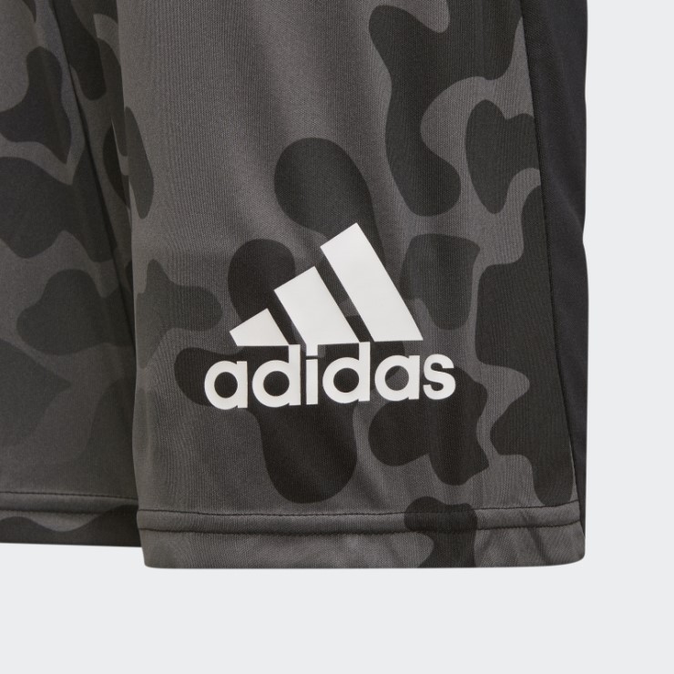Adidas Negro Diseñado Para Mover Pantalones Cortos De Camuflaje