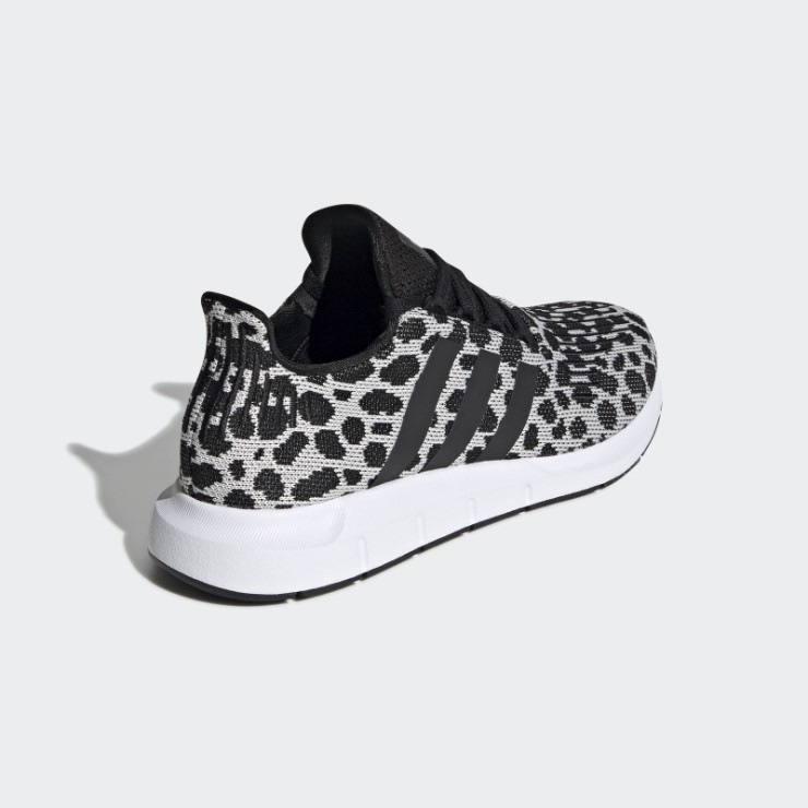 Zapatillas Adidas Swift Run Blancas