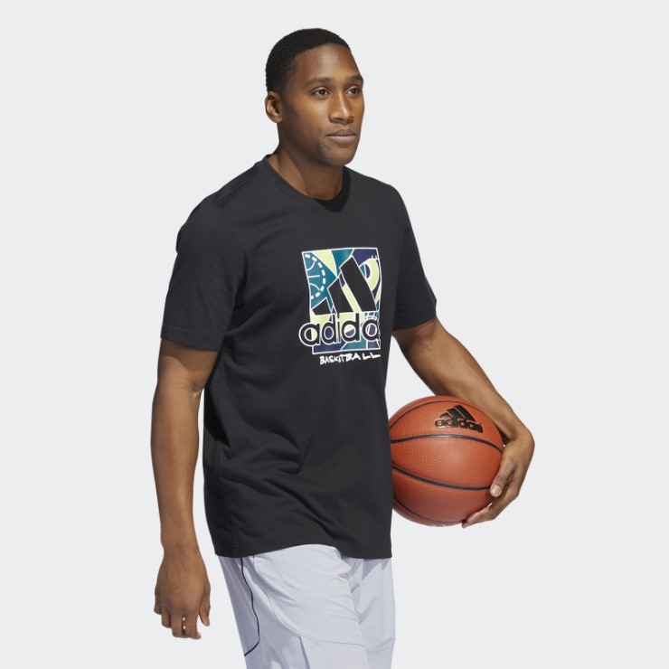 Camiseta Negra Adidas Universal Badge Of Sport