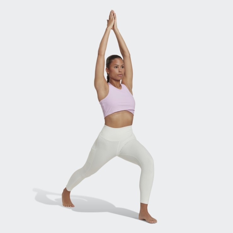 Camiseta Lila De Yoga Con Ribete Envuelto En El Estudio Adidas