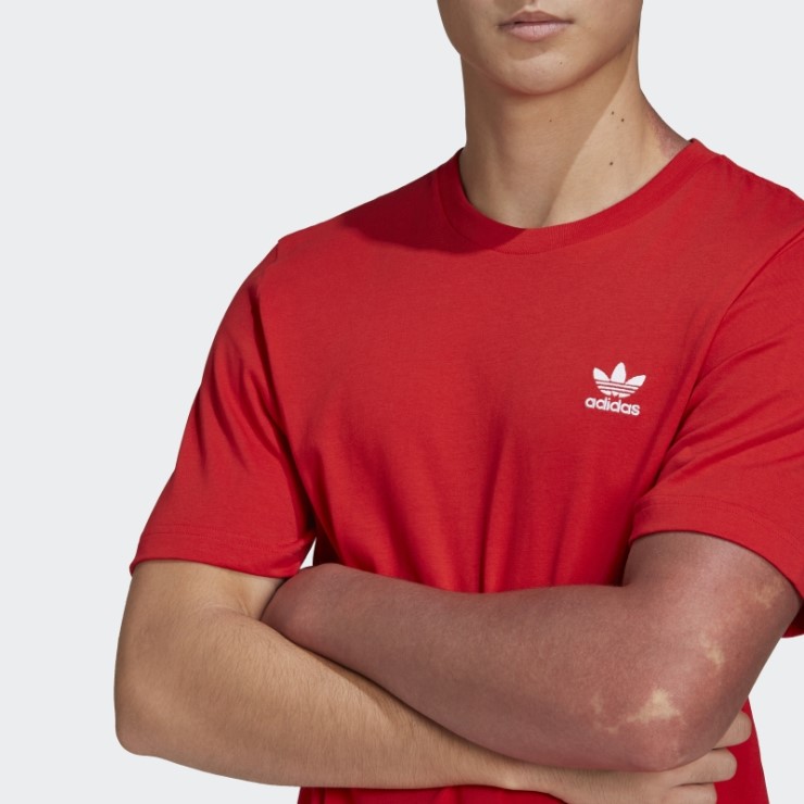 Camiseta Roja Adidas Trefoil Essentials Adicolor