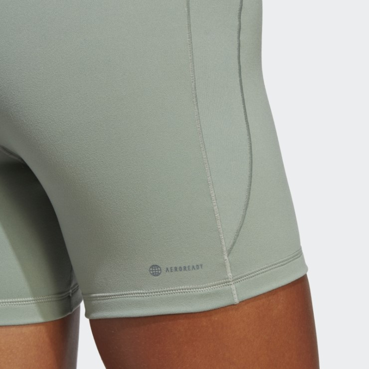 Adidas Yoga Studio Leggings Cortos Plateados Verdes De Cinco Pulgadas