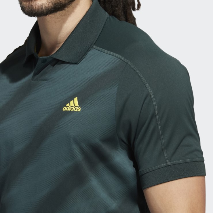 Polo Verde Con Estampado Llamativo Adidas