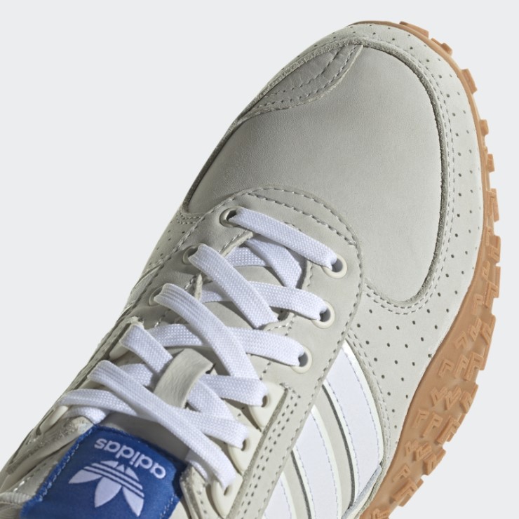 Retropy E5 W.r.p. Zapatos Adidas Blancos