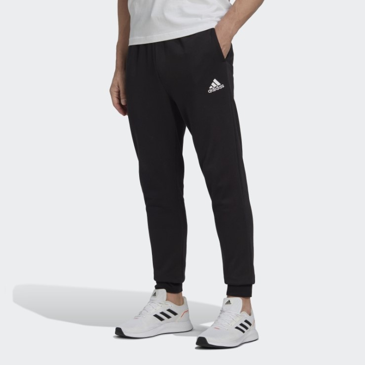 Pantalón Essentials Fleece Regular Tapered Negro Adidas