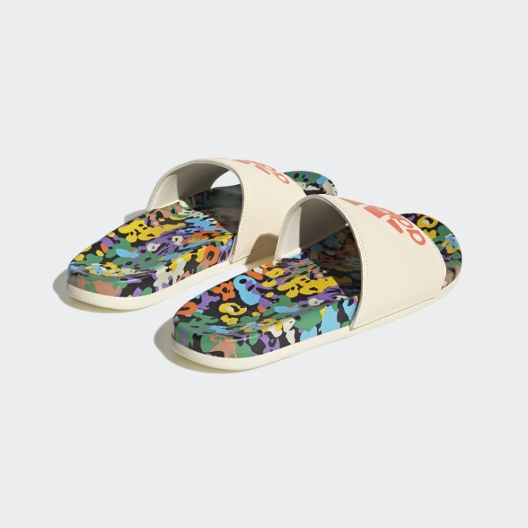 Chanclas Adilette Confort Color Crudo Adidas