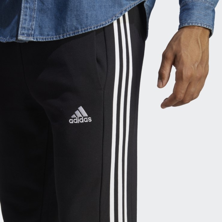 Adidas Essentials - Pantalones De 3 Rayas Con Puños Cónicos De Felpa Francesa
