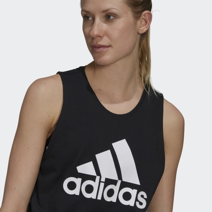 Camiseta Adidas Essentials Con Logo Grande Blanca