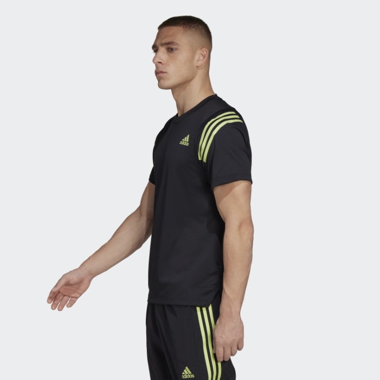Camiseta De Entrenamiento Con Icono De Tren Adidas Negra