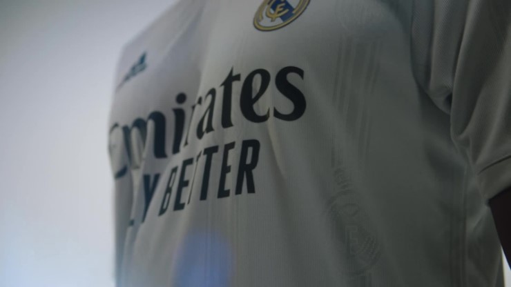Camiseta Real Madrid 22/23 Primera Equipación Adidas Blanca